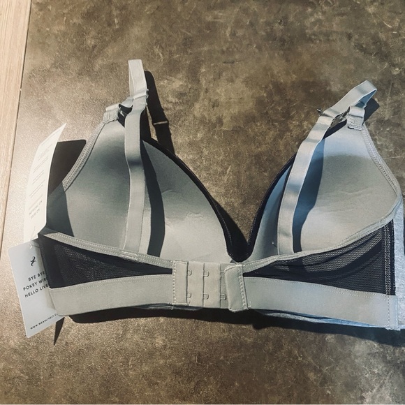 All.You. LIVELY Women's All Day Deep V No Wire Bra - Picture 12 of 16